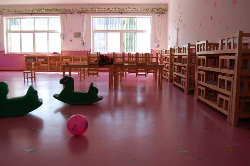 河北省三河燕郊东方剑桥幼儿园地板