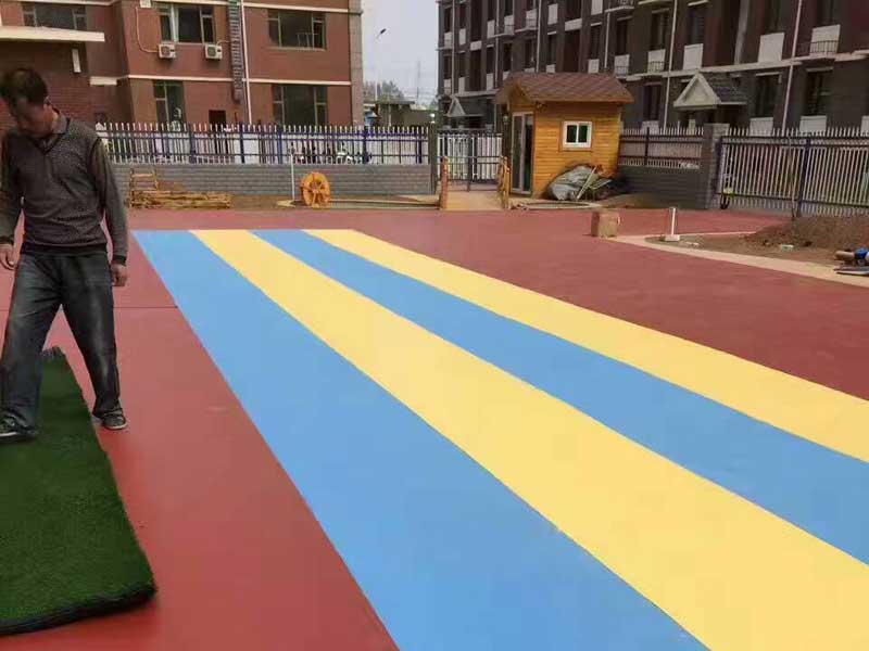 内蒙古呼和浩特市幼儿园室外地板